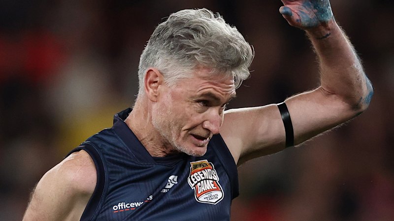 Comedian Dave Hughes rushed to hospital with punctured lung after Legends game