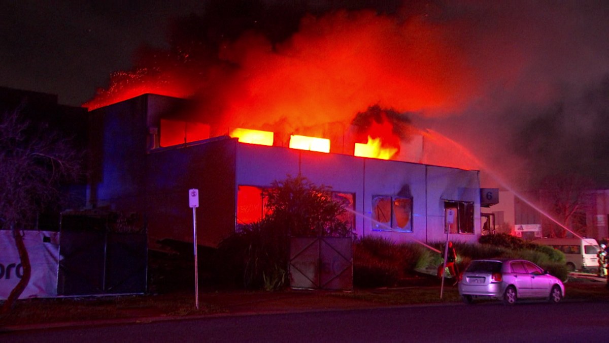 Melbourne news: Police probe suspicious factory fire in Tullamarine ...