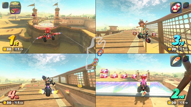You can play Grand Prix, Knockout cups, vs and battle in up to four splits CREEN player.