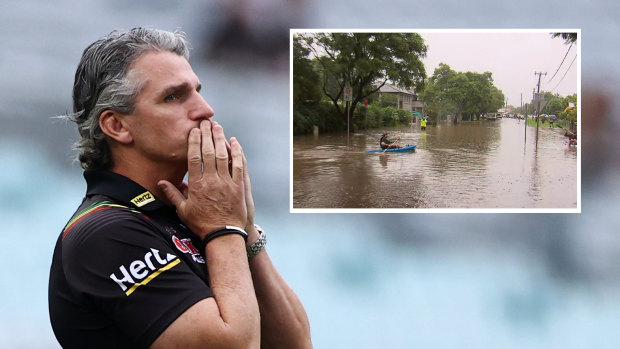 Ladbury Avenue in Penrith on Sunday afternoon, where Ivan Cleary has been forced to evacuate (insert).