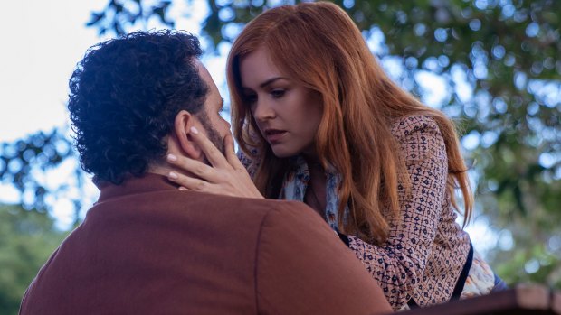 Josh Gad and Isla Fisher in Wolf Like Me.