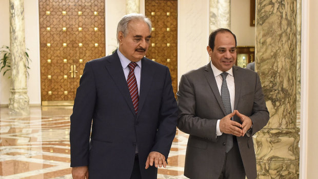 Khalifa Hifter, the head of the self-styled Libyan National Army, left, with Egyptian President Abdel-Fattah el-Sisi last year.