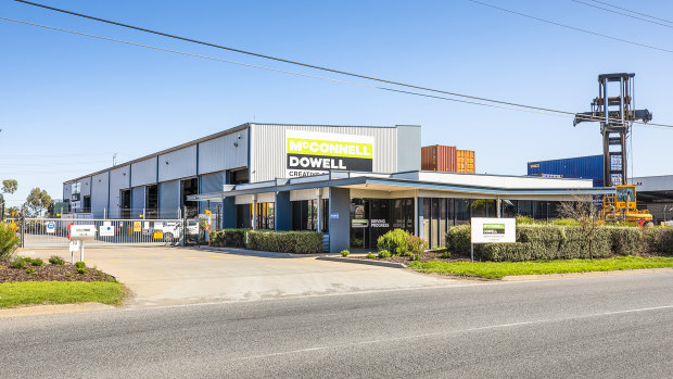 The allure of a 10-year triple net lease to infrastructure construction company McConnell Dowell resulted in an industrial warehouse selling for $7.35 million.