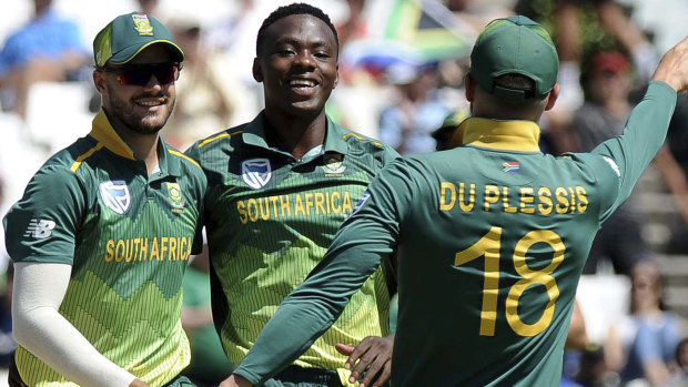 South Africa players celebrate taking the wicket of Sri Lanka's Upul Tharanga.