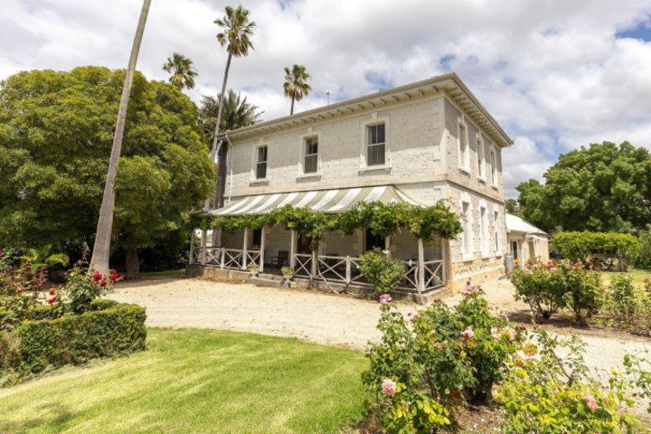 Crower and Fellwood span two grazing farms in Lucindale, South Australia.