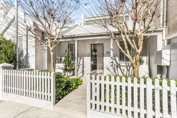 The Victorian cottage in Woollahra sold for $7 million.