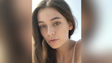 Louis Tomlinsons Sister Felicite 18 Dies After Cardiac Arrest - 