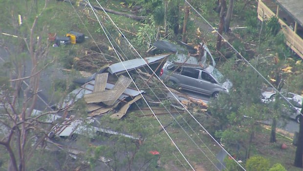 Thousands in Qld without power as heatwave replaces storms