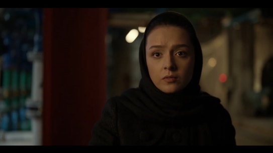 Farzaneh (Taraneh Alidoosti) plays a young driving instructor.