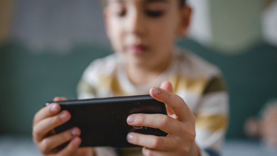 Wait Mate co-founder Jessica Mendoza-Roth said smartphones “are like pokies in children’s pockets”.