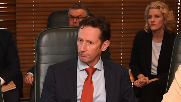 Labor's Stephen Jones says allowing struggling workers to access their superannuation early will cause cash flow problems for super funds.