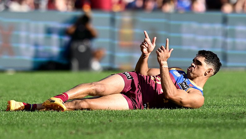 Charlie Cameron and Zac Bailey star in AFL demolition job at Gabba