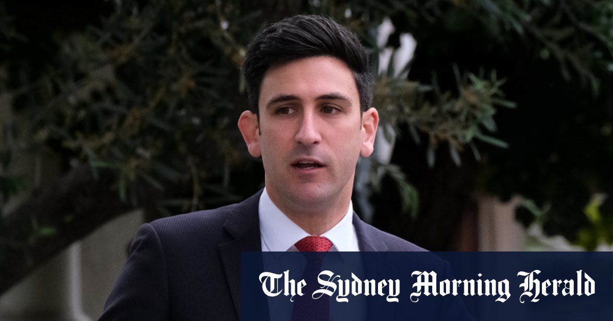 Port of Melbourne Fixer Upper przechodzi ofertę sprzedającego o wartości 1,8 miliona dolarów, wygrywając licytację poaukcyjną