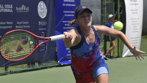 Zoe Hives advanced in the US Open qualifiers.