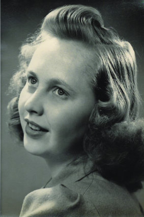A young Bertha Aalberts. 