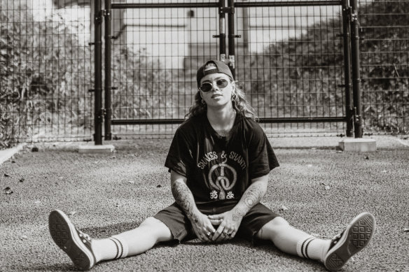 Tash Sultana is coming to Perth for a show in Cottesloe on December 21.