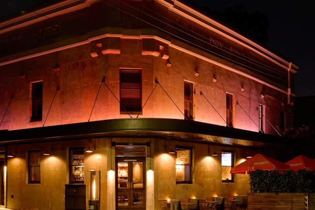 The pub is opened until 12am every day,
