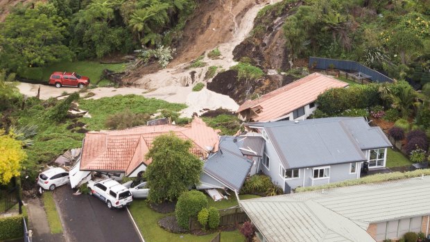 Death toll rises as New Zealand flood crisis extends across North Island