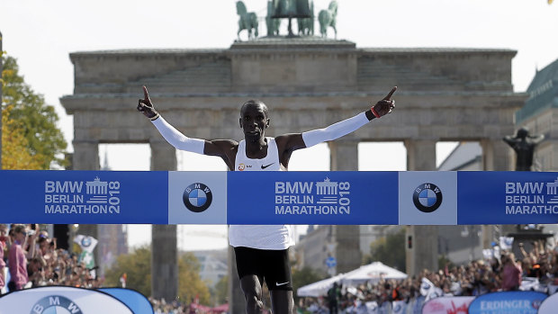 Eliud Kipchoge runs to win the 45th Berlin Marathon.