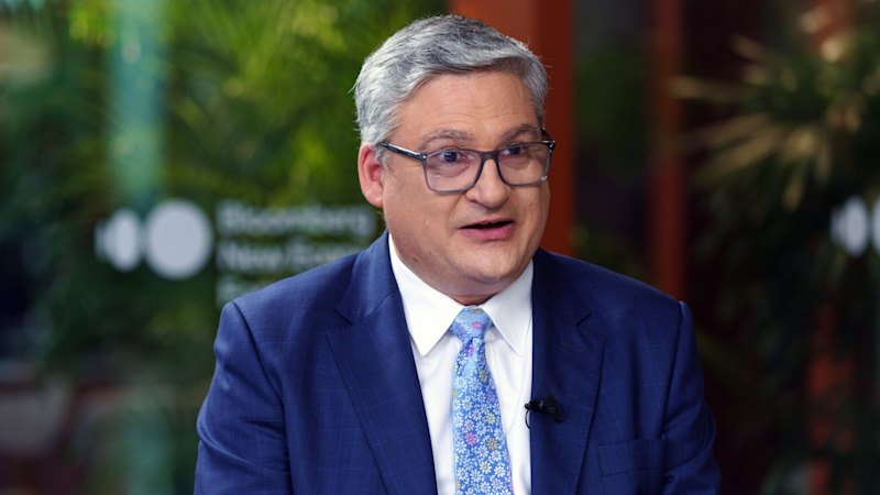 smh.com.au - James Massola - Future Fund under fire for business class hotel research trip and Disneyland visit