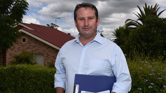 Labor's bill is being spearheaded by local government spokesman Greg Warren.