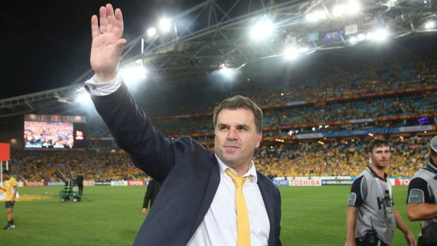 Ange Postecoglou is staying with Yokohama F.Marinos for another year.