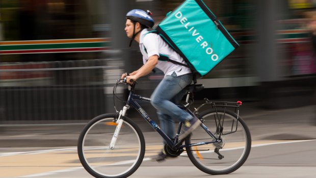 The working conditions of riders and drivers in the gig economy are being examined by a Victorian parliamentary inquiry. 