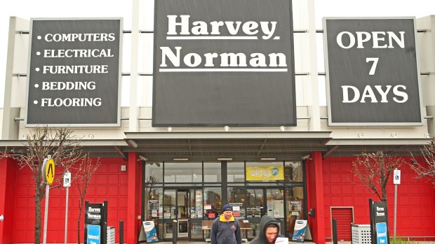 Smaller shareholders have accused Harvey Norman of failing to listen to their concerns.