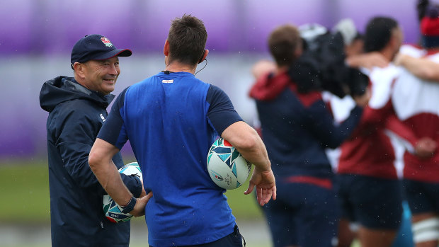 Strong CV: England head coach Eddie Jones talks to England attack coach Scott Wisemantel during the World Cup.