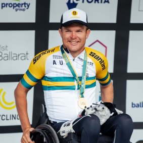 Vernon won gold medals in handcycling at the AusCycling national championships.