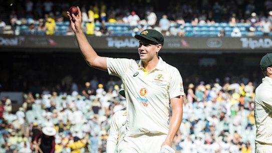 Cameron Green acknowledges the crowd after claiming 5-27.