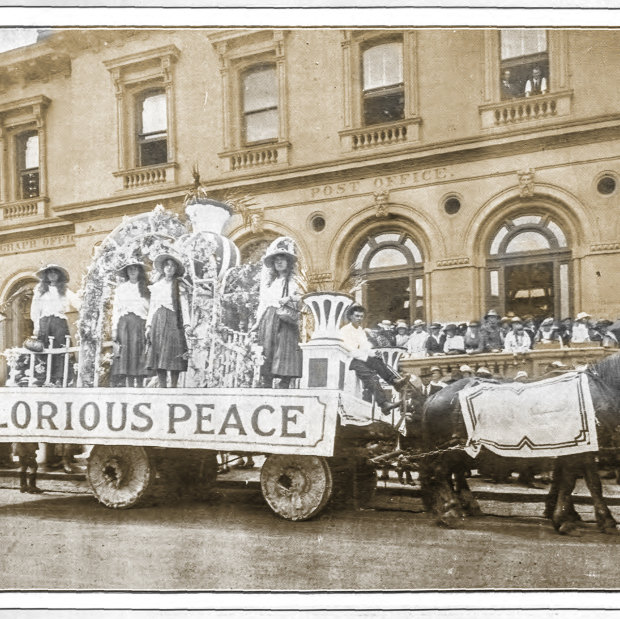 The Lucas Girls' parade to mark the end of WWI in 1918.  