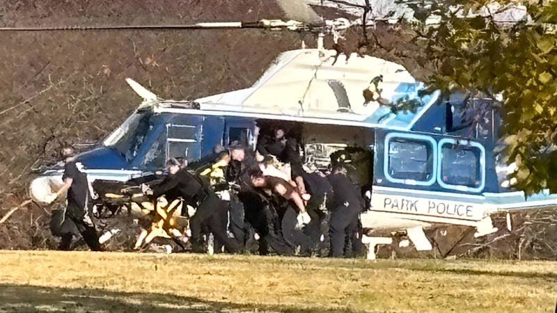 Two National Guard members shot near White House