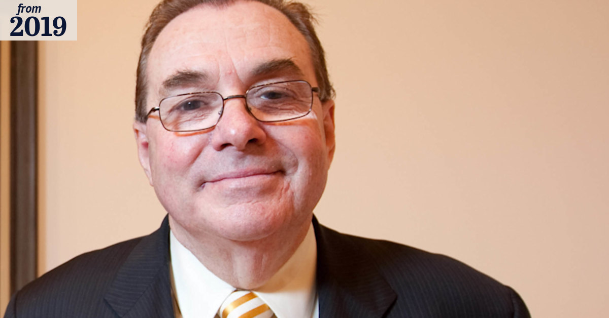 Art auction chief Rodney Menzies admits ownership of works for sale