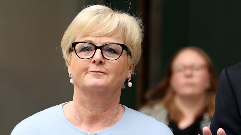 Reynolds, Commonwealth to hold peace talks in Higgins settlement row