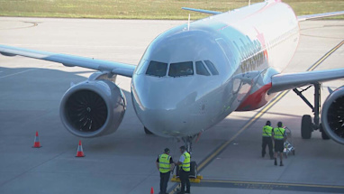 Check opened at Western Sydney International (Nancy-Bird Walton) at 8am for domestic service JQ362 set to take off for the Gold Coast at 11am.