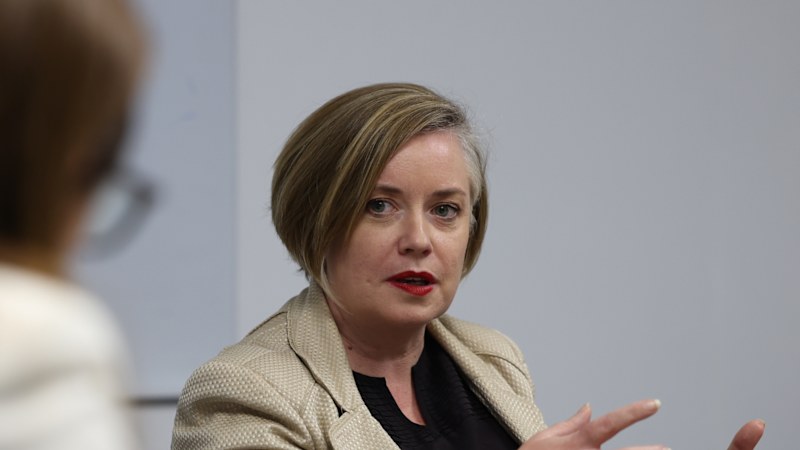 Labor to adopt Keating's push to integrate super funds with Centrelink