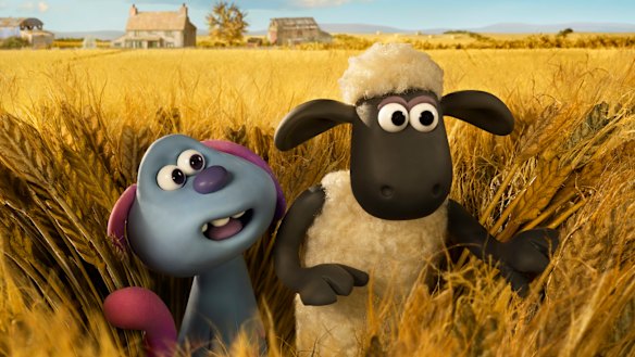 Shaun and his alien friend Lu-La wreck havoc on Mossy Bottom Farm in Shaun the Sheep: Farmageddon. 