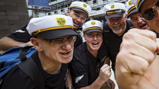 New Zealand fans were out in force on Boxing Day, snapping up some 16,000 tickets to the Test. 