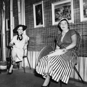 Olley (right) with Marjorie Johnstone at the Johnstone Gallery in the basement of the Brisbane Arcade in 1960.