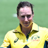 Voll gold: Records broken as Ellyse Perry, young gun fire Aussies to huge win over India
