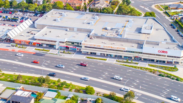 Private investor Mintus has paid $23 million for the West Gosford shopping centre.