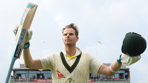 Steve Smith acknowledges the crowd after his 211 in the fourth Test.