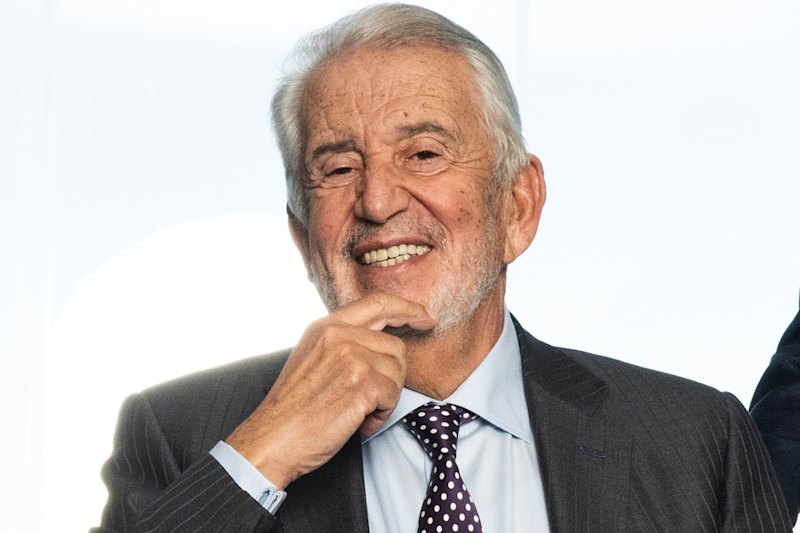 Billionaire Paul Lederer is trying to oust Elanor citing underperformance and lack of transparency.