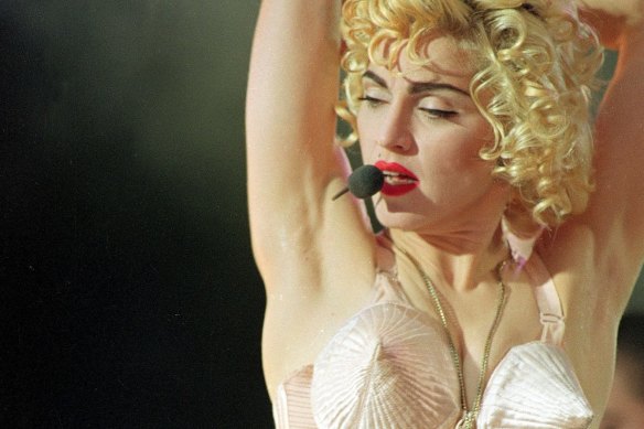 In Bed With Madonna follows the pop star during her groundbreaking Blond Ambition concert tour.