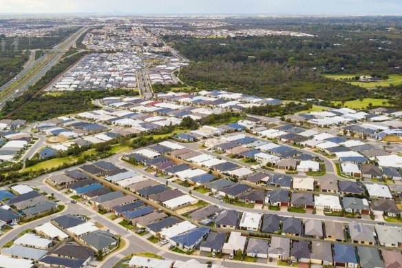 Independent infrastructure body identifies the ever-expanding sprawl as Perth’s biggest issue.