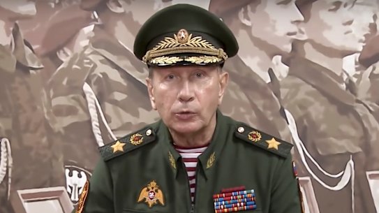 'I'll make a juicy steak out of you': Putin's ex-bodyguard dares opposition leader to a duel