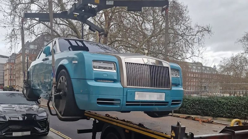 Supercars towed from Mayfair after wealthy owners ‘ignore fines’