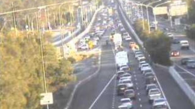 Southbound traffic on the Gateway and Pacific Motorway overpass on Friday evening.