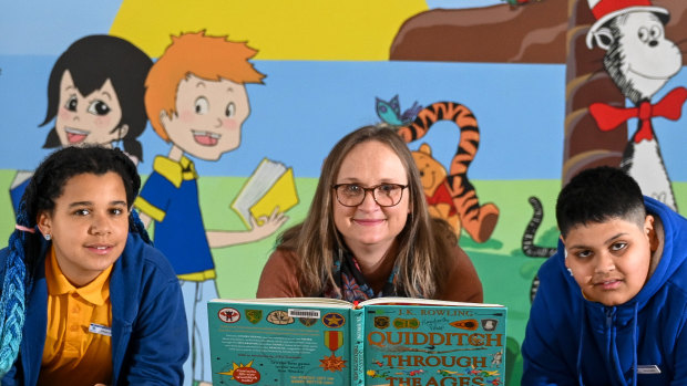 School libraries in Victoria suffer from shortage of resources, qualifications